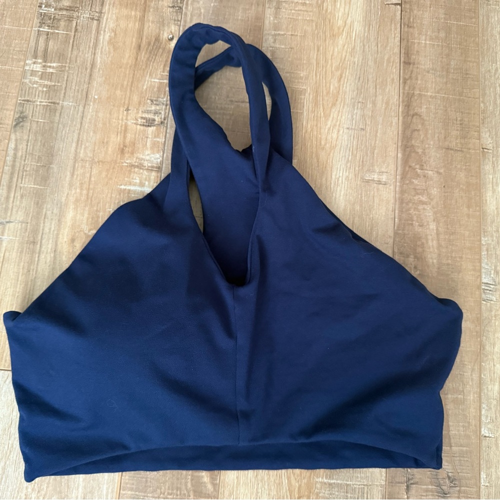 Bombshell cross halter bra - Picture 3 of 6